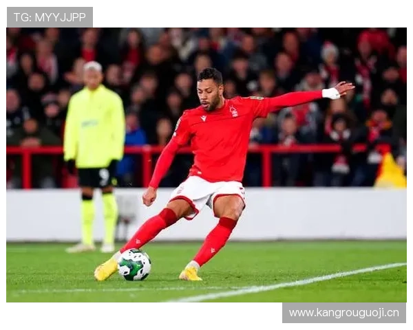 达尼洛本赛季出球稳健,传球成功率持续提升 达尼洛本赛季出球稳健,传球成功率持续提升