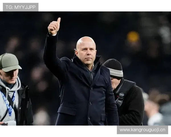 克洛普战术理念强调高位逼抢与快速转换，本赛季持续提升球队攻防效率