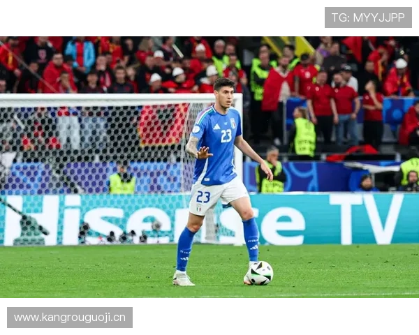 约翰·斯通斯与巴斯托尼：出球型中卫的战术路径对比