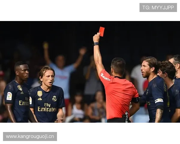 维蒂尼亚对阵皇马中场群的对抗表现与差距解析 维蒂尼亚对阵皇马中场群的对抗表现与差距解析