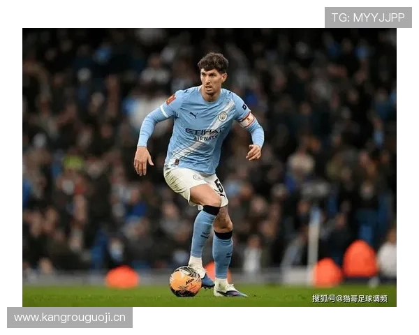 约翰·斯通斯与巴斯托尼:出球型中卫的战术路径对比