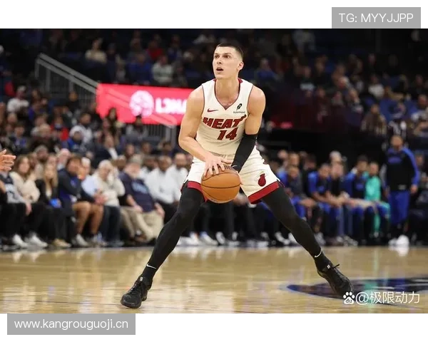 希罗突破拉开防守差距 提升热火关键时刻得分效率