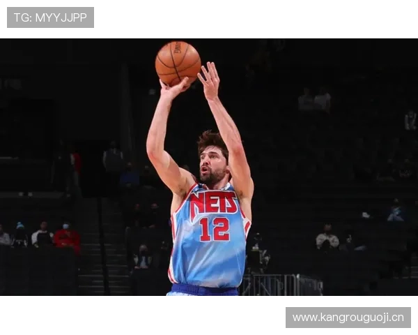 阿奴诺比无球跑动提升防守效率明显超越队友全队防守核心角色深化